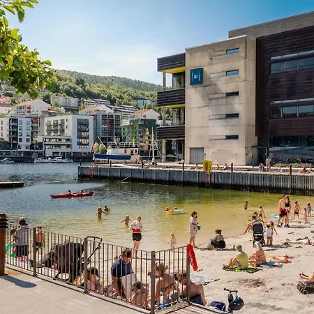 Casa vacanze Floor Close To Grieg Hall And Town Square