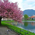 Floor Close To Grieg Hall And Town Square Vakantiehuis *