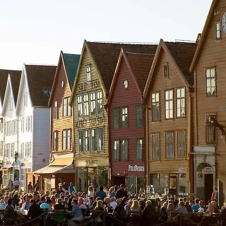 Floor Close To Grieg Hall And Town Square *